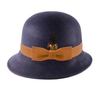 Mon Chapeau Cloche BCBG Couture