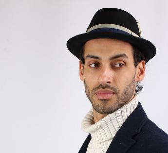 Chapeau trilby plume César